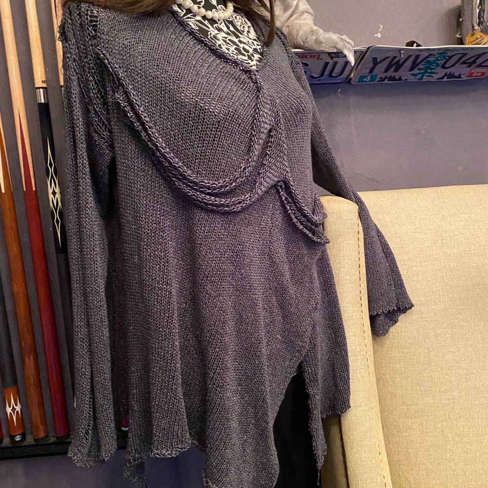 Unique B & K Moda sweater